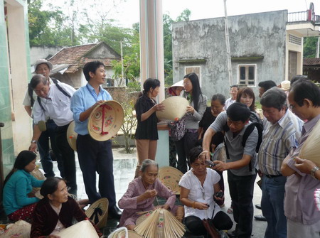 http://www.dulichvn.org.vn/nhaptin/uploads/images/0-0aanonngua.jpg