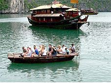 Quảng Ninh: Hai tháng thu hút hơn 1 triệu khách du lịch