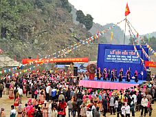 Lào Cai: Ngày xuân mở hội Gàu Tào