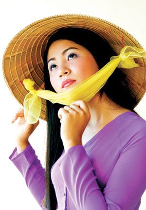 Áo bà ba: Tôn vinh vẻ đẹp của phụ nữ Việt Nam