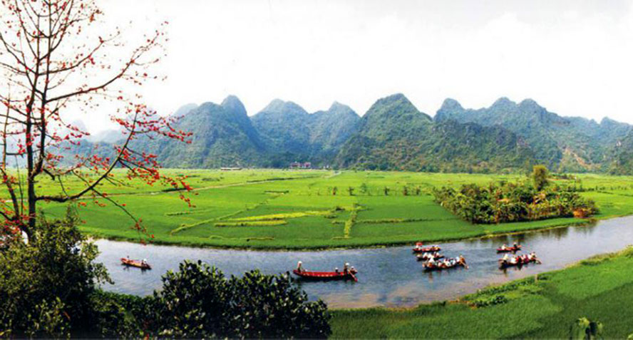 Hà Nội: Phát huy tối đa tiềm năng, thế mạnh du lịch Hương Sơn