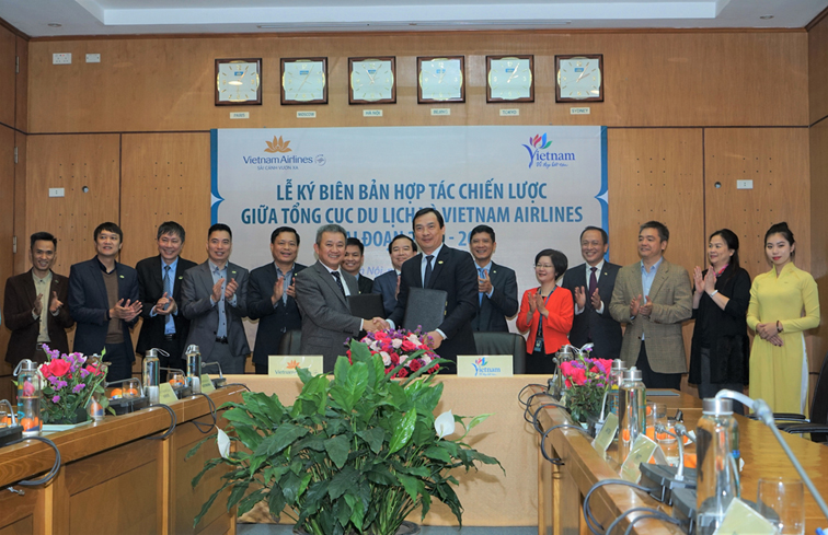 Tổng cục Du lịch và Vietnam Airlines ký hợp tác chiến lược về xúc tiến, quảng bá du lịch