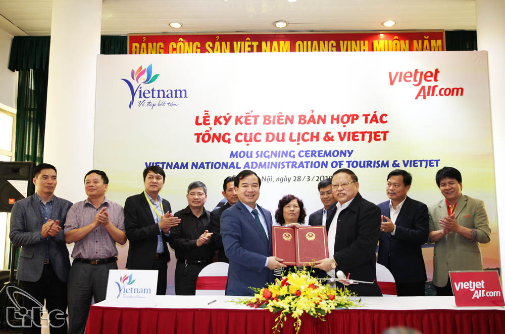 Tổng cục Du lịch và Vietjet Air hợp tác quảng bá du lịch