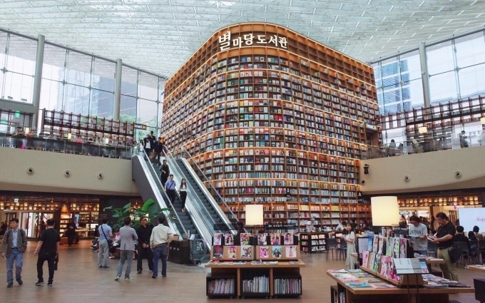 Thư viện Starfield ở Hàn Quốc thu hút khách du lịch