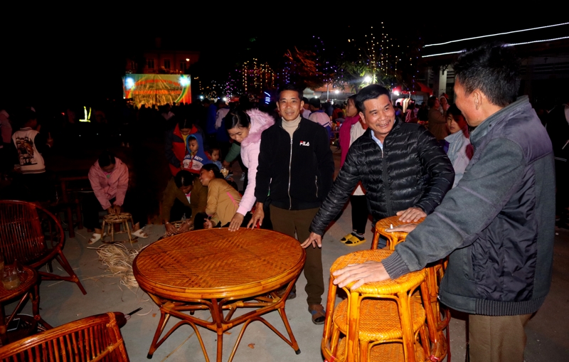Lai Châu: Khai trương phiên chợ đêm Tam Đường