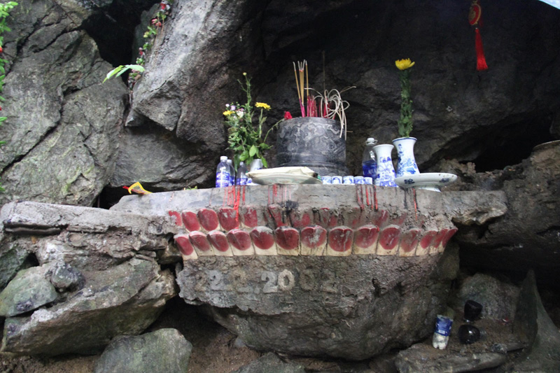 Kỳ bí hang Cát Đùn ở xã Đồng Tâm - Hòa Bình