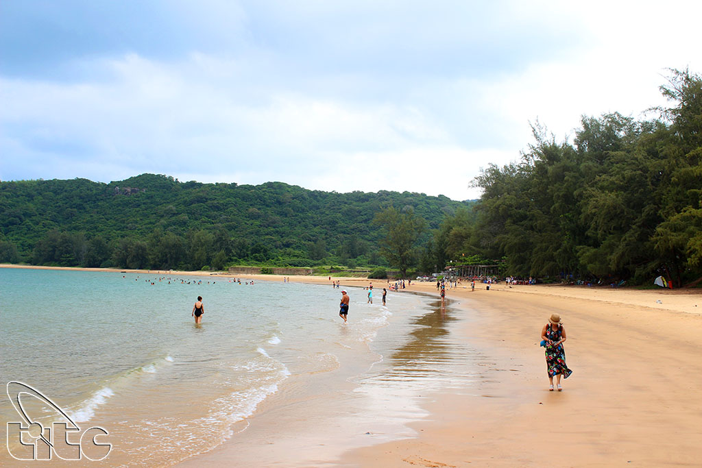 Vietnam Airlines triển khai mức giá vé hấp dẫn thu hút du khách đến Côn Đảo