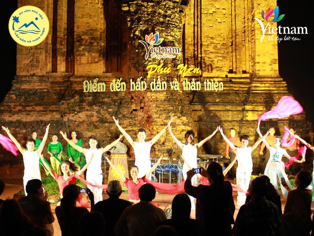 Phú Yên tổ chức Chương trình Đêm Thơ - Nhạc “Trăng Tháp Nhạn”