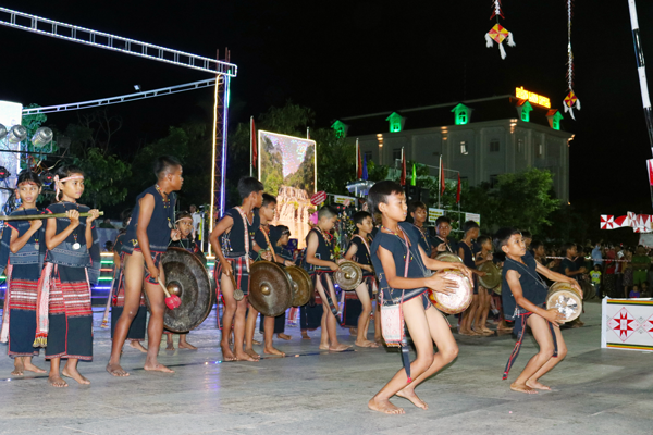 Kbang (Gia Lai): Gắn lễ hội với phát triển du lịch