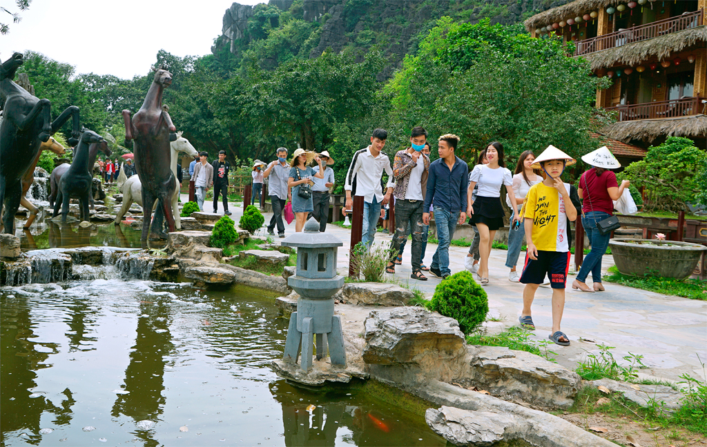 Ninh Bình: Cải thiện môi trường đầu tư, tạo sức hấp dẫn cho ngành Du lịch