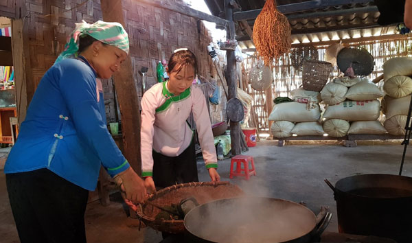 Đón tết tháng Bảy ở làng người Giáy