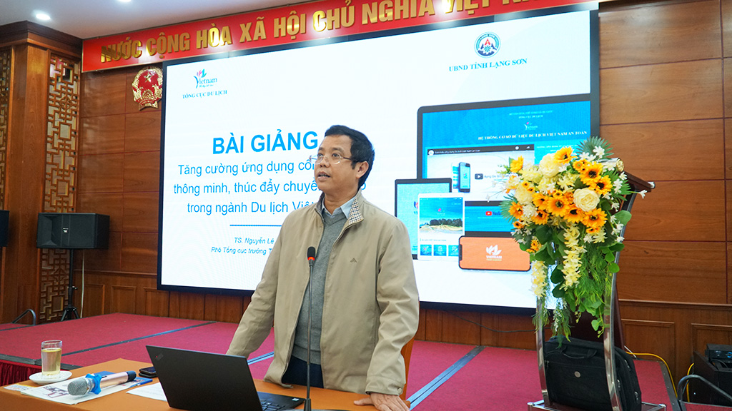 Phó Tổng cục trưởng Nguyễn Lê Phúc: Chuyển đổi số có vai trò quan trọng trong thực hiện mục tiêu phát triển du lịch thành ngành kinh tế mũi nhọn