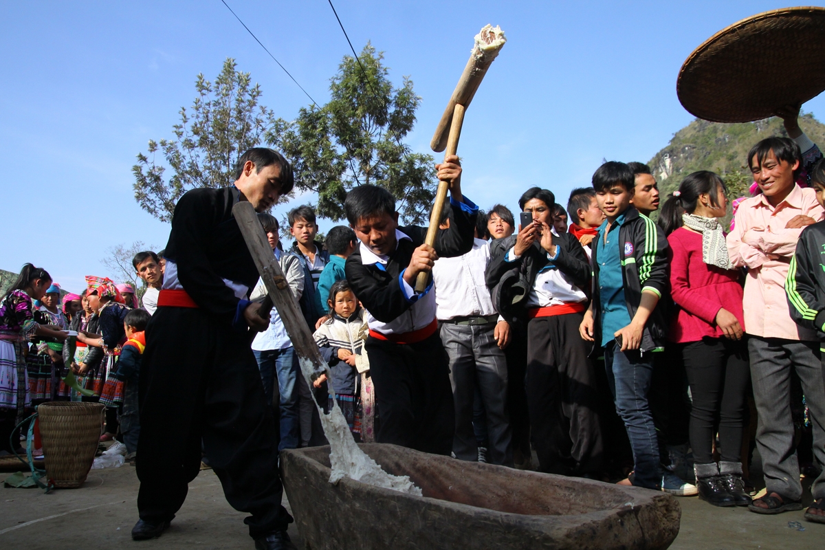 Lai Châu: Ngày hội Văn hóa dân tộc Mông chào đón du khách cả nước