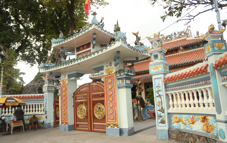 Về phương Nam ghé thăm đền thờ Nguyễn Trung Trực