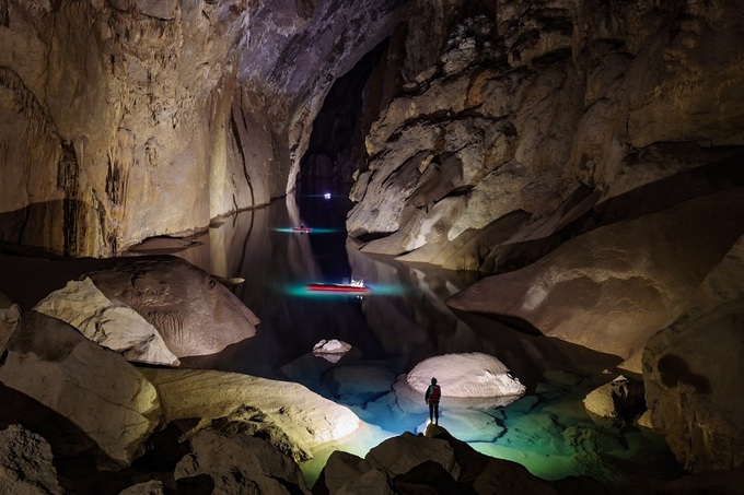 Người Việt đi tour hang động tăng kỷ lục giữa Covid-19