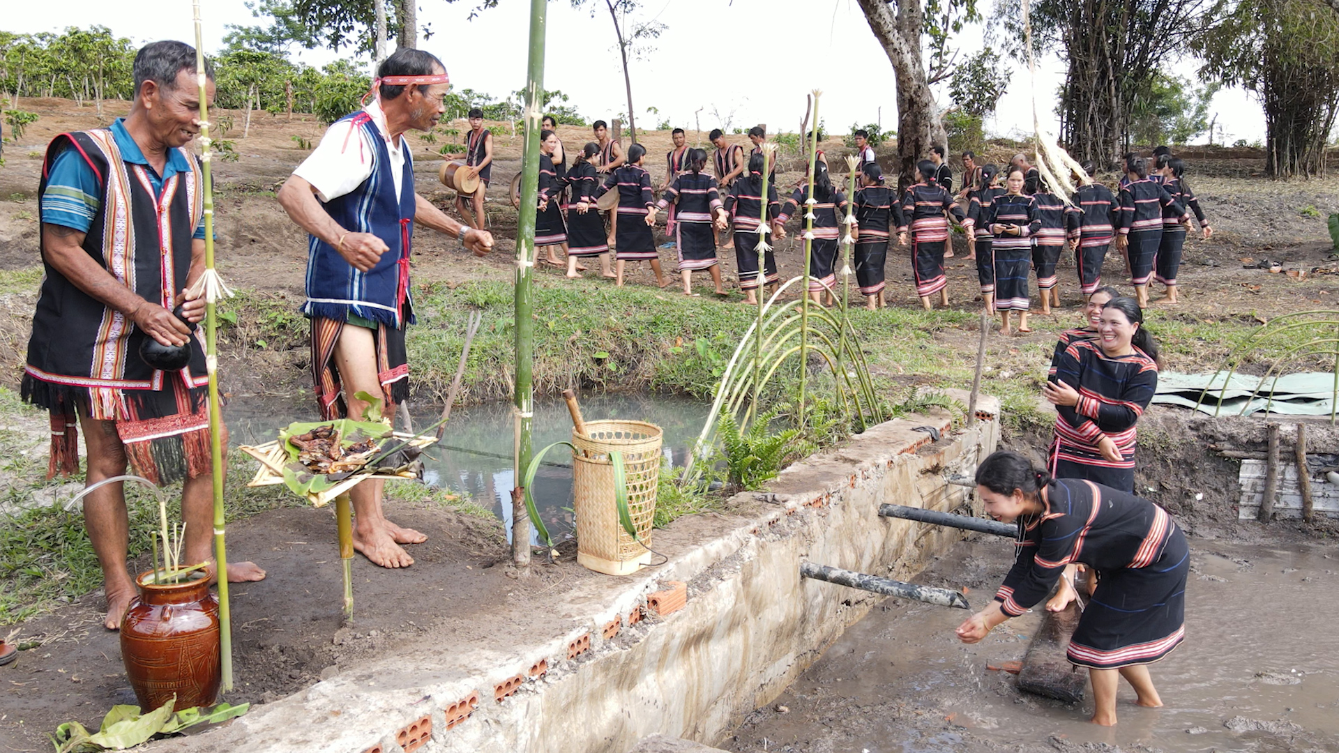 Đak Đoa (Gia Lai): Phục dựng lễ cúng giọt nước của người Jrai