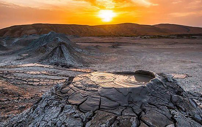 Núi lửa bùn ở Azerbaijan