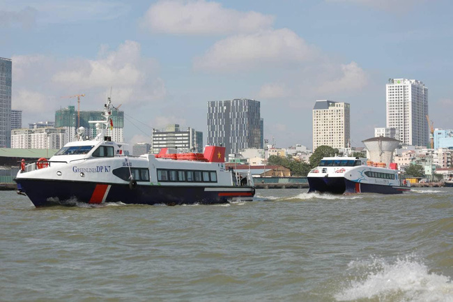 TP. Hồ Chí Minh: Biến tàu chở khách du lịch thành tàu chở hàng hóa - nhu yếu phẩm