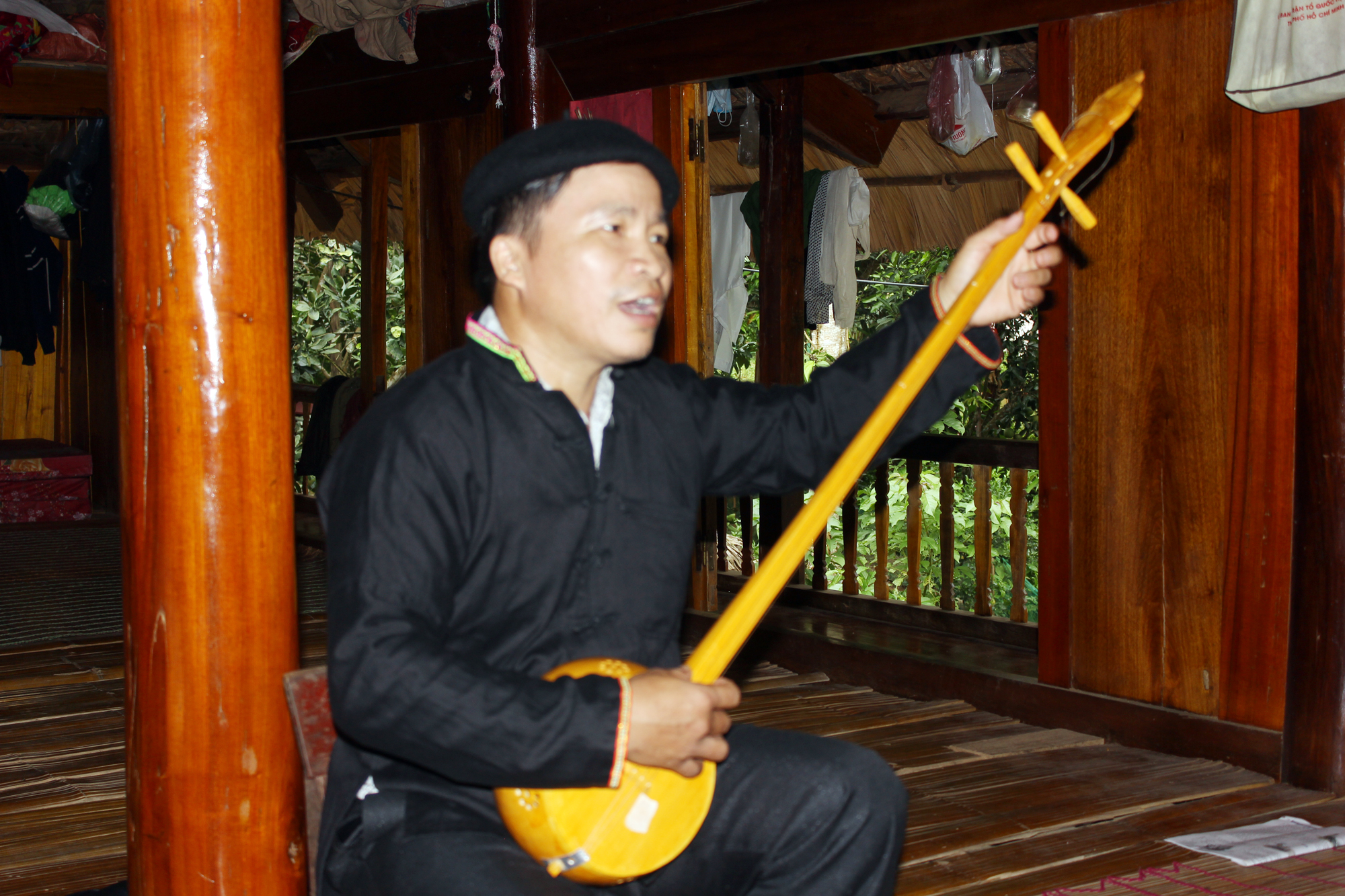 Lào Cai: Người lưu giữ nghệ thuật hát then ở Vĩnh Yên