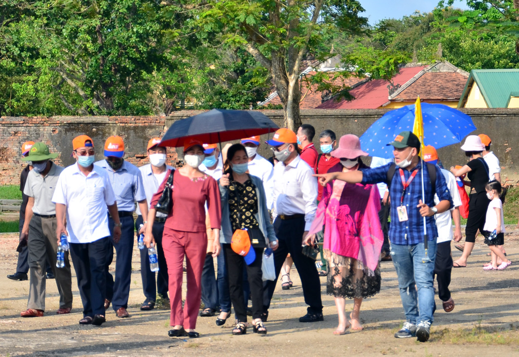 Sở Du lịch Thừa Thiên Huế bắt đầu nhận hồ sơ hỗ trợ hướng dẫn viên