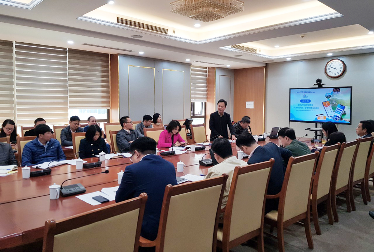 Trung tâm Thông tin du lịch giới thiệu hệ sinh thái chuyển đổi số và giải pháp thẻ - vé điện tử tại Quảng Ninh