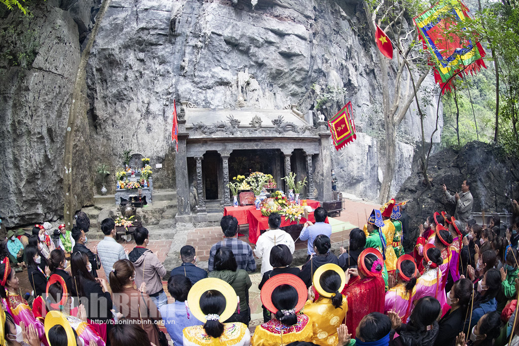 Ninh Bình: Đền Nội Lâm và lễ hội truyền thống Thánh Quý Minh Đại Vương