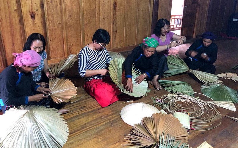 Bảo tồn giá trị văn hóa làng nghề gắn với phát triển kinh tế du lịch