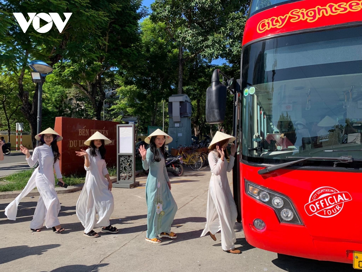 Thừa Thiên Huế đưa tuyến xe buýt 2 tầng phục vụ du khách