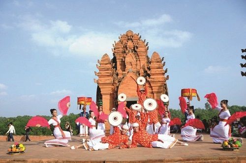 Tổ chức ''Ngày Văn hóa, Du lịch Ninh Thuận tại Hà Nội'' từ ngày 30/9 đến 02/10