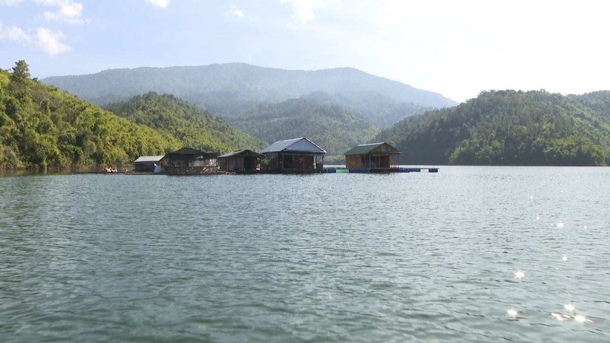  Đắk Nông: Đảm bảo an toàn hoạt động du lịch tại hồ Tà Đùng – ''vịnh Hạ Long''trên Tây Nguyên