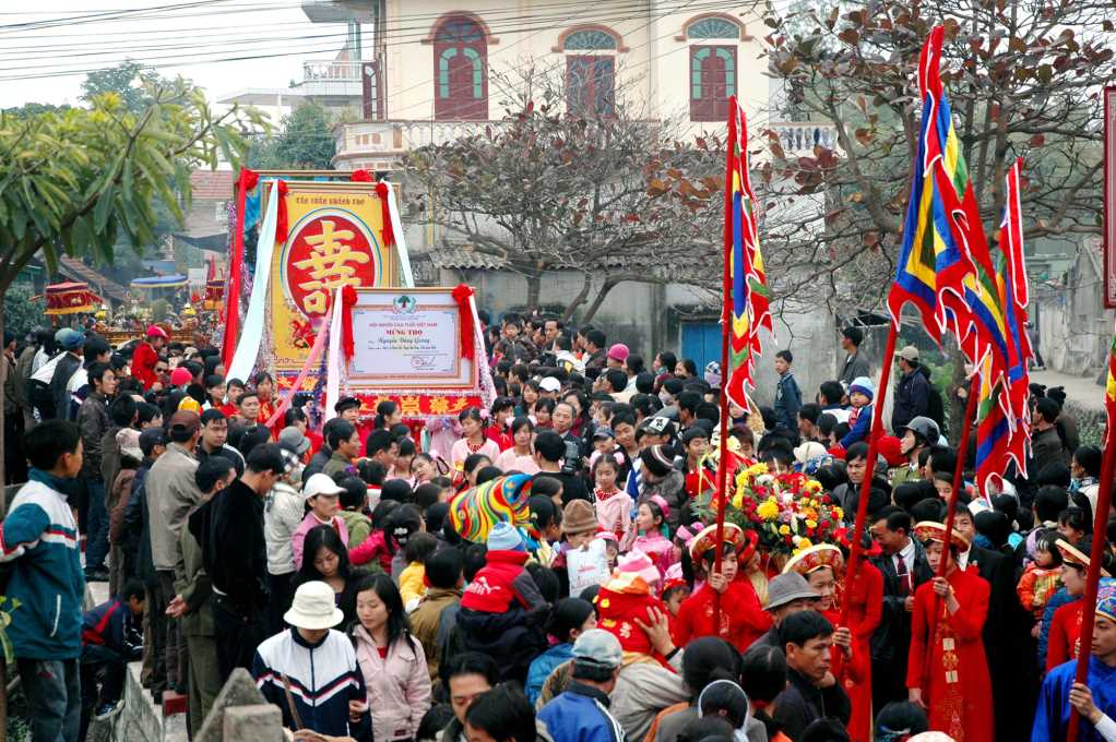 Quảng Ninh: Độc đáo lễ hội “rước người”