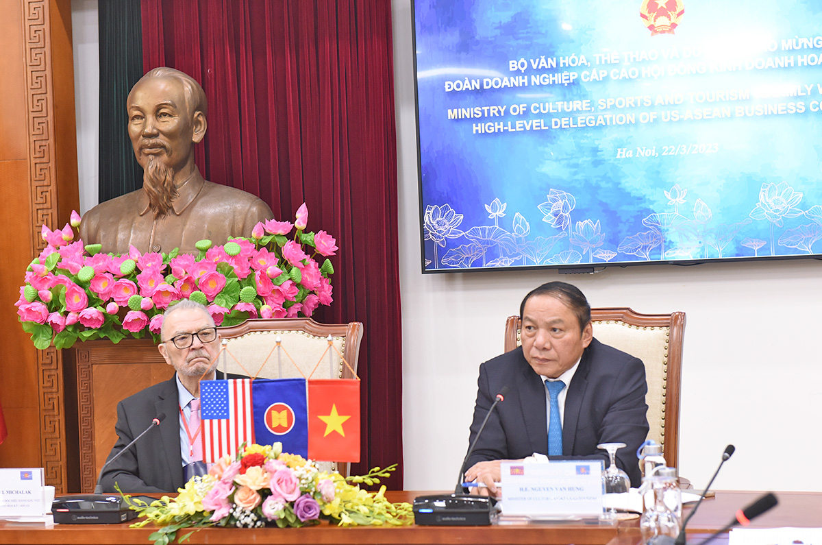 Bộ trưởng Nguyễn Văn Hùng tiếp và làm việc với đoàn doanh nghiệp cấp cao Hội đồng Kinh doanh Hoa Kỳ - ASEAN