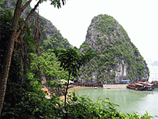 Quảng Ninh đón trên 3,5 triệu lượt khách du lịch trong 8 tháng đầu năm