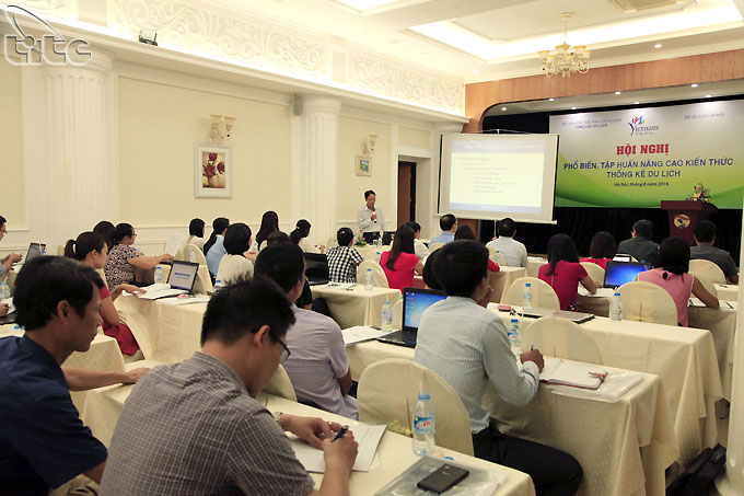 TCDL tổ chức Hội nghị phổ biến, tập huấn nâng cao kiến thức thống kê du lịch tại Hà Nội