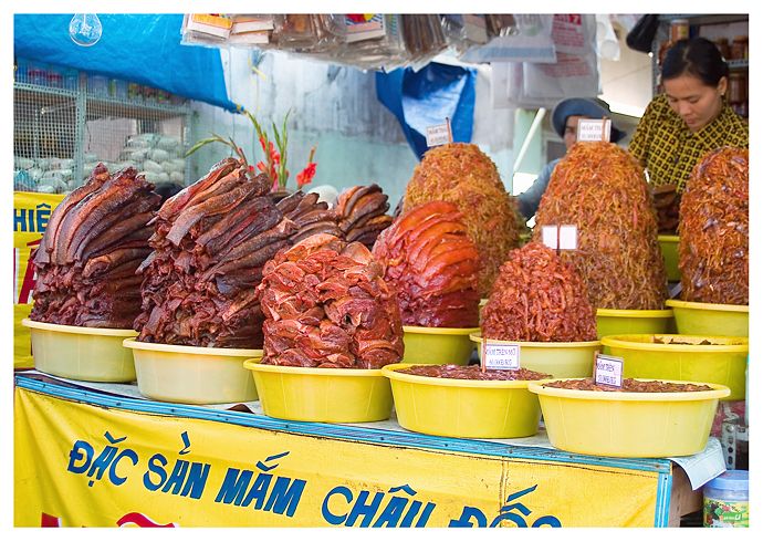 Nổi tiếng ''vương quốc mắm'' Châu Đốc, An Giang