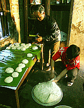 Bánh dày – Nét văn hoá truyền thống của Tết người Mông