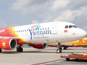 Máy bay VJC số hiệu 669 mang Logo du lịch quốc gia.