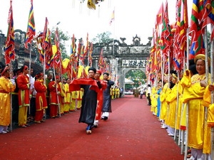 Lễ đón nhận bằng công nhận Di tích quốc gia đặc biệt và khai hội Côn Sơn-Kiếp Bạc (Hải Dương)