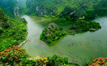 Một phần Quần thể danh thắng Tràng An. Ảnh: Ninh Mạnh Thắng