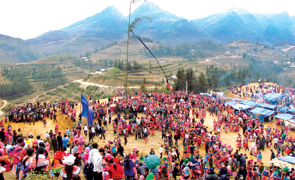 Lễ hội Gầu tào ở Pha Long (Mường Khương).