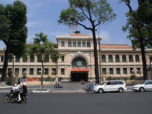 Tòa nhà Bưu điện thành phố