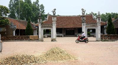 Đình làng Mông Phụ cổ kính. (Ảnh: Nhật Anh - TTXVN)