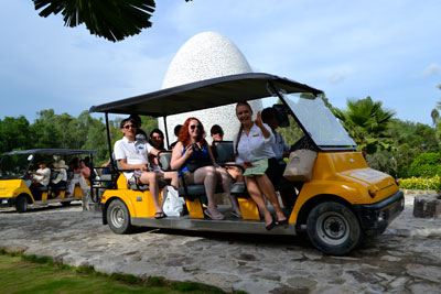 Đoàn Famtrip Nga tham quan Khu du lịch tắm bùn Trăm Trứng