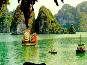 Hình ảnh Vịnh Hạ Long được giói thiệu tại hội chợ.