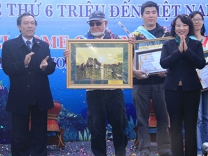 Ngành Du lịch đón vị khách thứ 6 triệu tới Việt Nam (Ảnh: Mai Anh/Vietnam+)